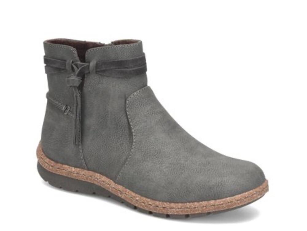 NEW! B.O.C. Addi Women's Ankle Flat Heel Nubuck Booties US 7M Dark Grey